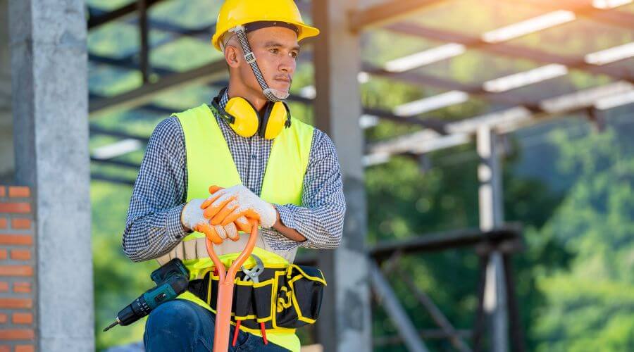 Professional gutter cleaning in Bingham, IL